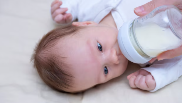 Изтеглят от пазара бебешко мляко заради бактерии
