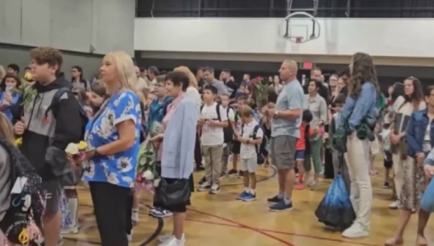 МОН спря финансирането на две български училища в Чикаго