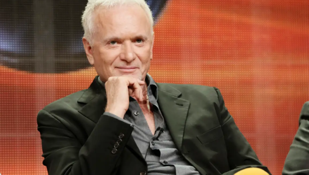 Почина актьорът Антъни Гиъри