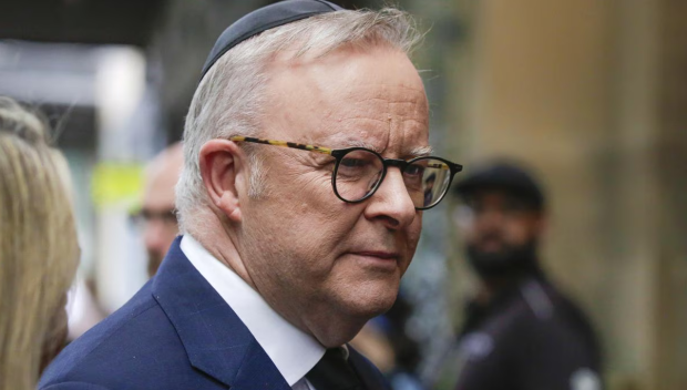 Австралийският премиер се извини на еврейската общност за нападението на плажа Бонди