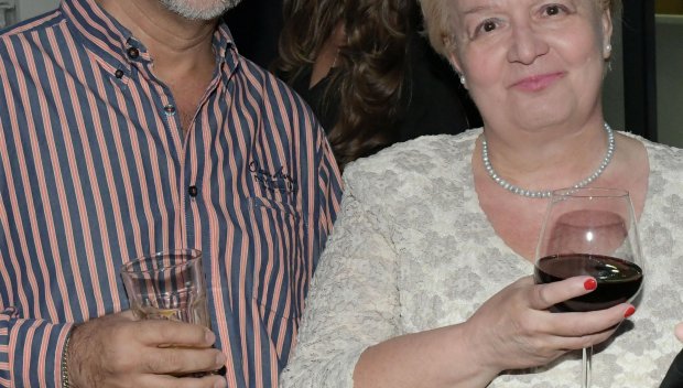 САМО В ПИК: Съпругът на Алена с РАЗТЪРСВАЩА ИЗПОВЕД 40 дни след смъртта й: Чувствам се като срязан наполовина. Светла живееше между зримия и незримия свят, участваше в подреждането на астрологичният пъзел на планетата