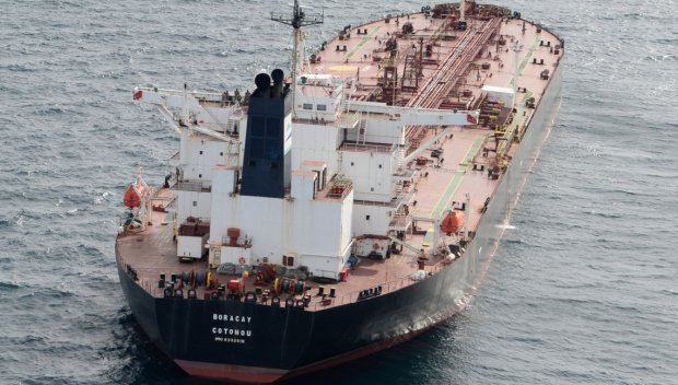 ЕС наложи санкции на 41 танкера от руския сенчест флот