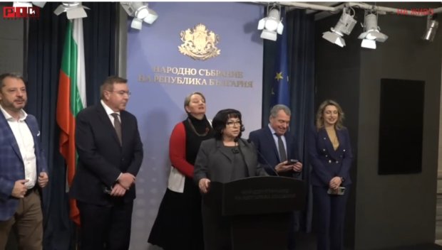 ЕКШЪН В ПИК TV! Навряха Асен Василев в миша дупка: Абсолютен шарлатанин! След като съсипа финансите на България, сега иска да наруши закона (ВИДЕО)