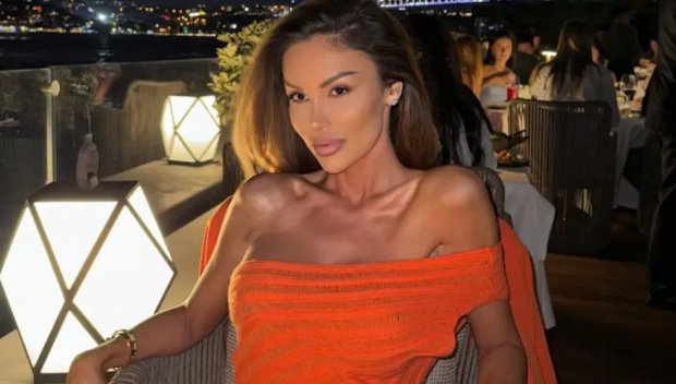 ИЗНЕНАДА: Моника Валериева маха силикона