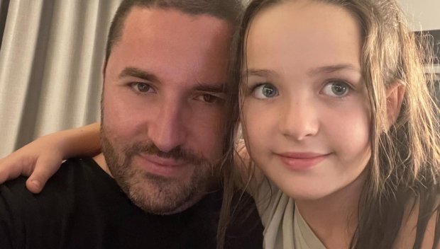 Френското списание: Николай Попов, бащата на Сияна, е личност на годината от България