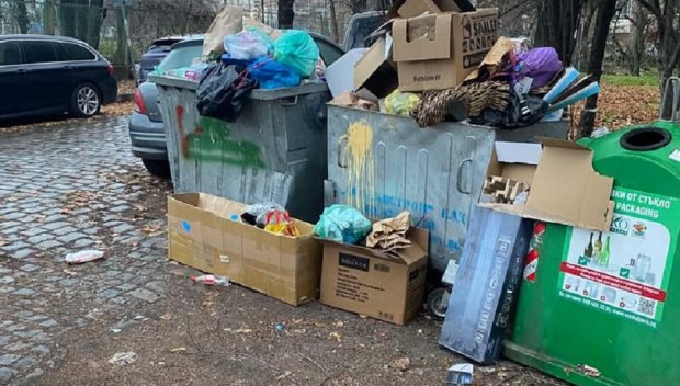 МРЪСОТИЯ ДО ШИЯ: Над 5700 сигнала за боклука в София са подадени само за няколко месеца