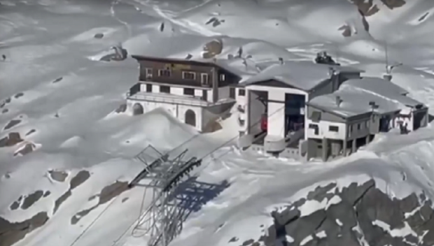 Ранени и блокирани след инцидент с лифт в Италия