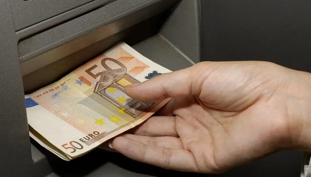 ГДБОП с препоръки към граждани и търговци за разпознаване на фалшиви банкноти