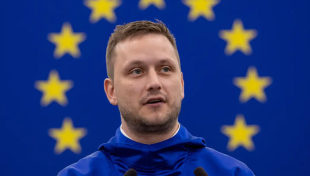 Премиерът на Гренландия след поредната заплаха от Тръмп: Достатъчно