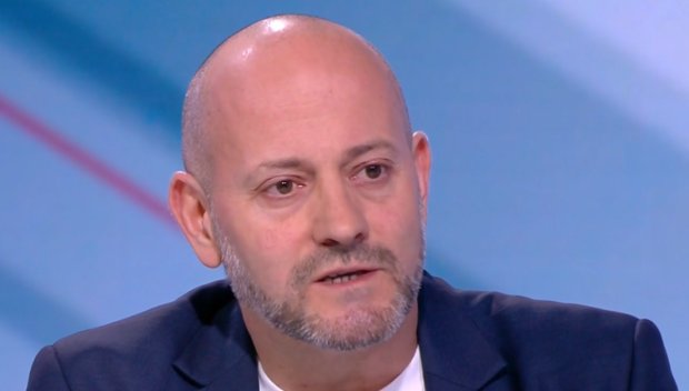 ЕГАТИ ЛИЦЕМЕРИЕТО! Радан Кънев пищи, че медиите били превзети, а той не слиза от ефира на бТВ (СНИМКИ)