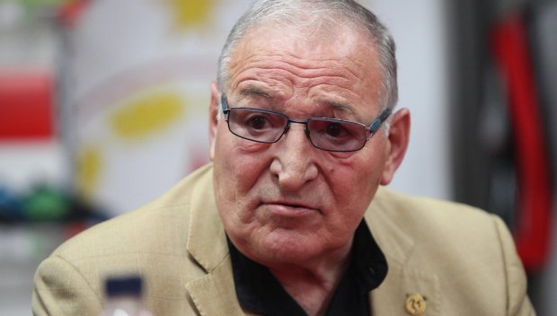 IN MEMORIAM: Пената не успя да пробие в политиката, но влезе завинаги в сърцата на българите, където го очаква безсмъртие (СНИМКИ)