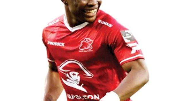 Уест Хям замества Пакета с бивша звезда на Ботев Пловдив