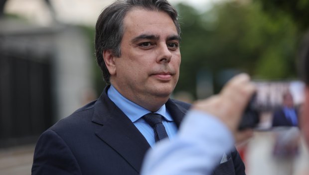 ГОРЕЩО В ПИК: Къде ПОТЪНАХА МИЛИОНИТЕ на Асен Василев? (ВИДЕО)