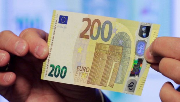 Откриха фалшиви 200 евро в магазин в Разградско