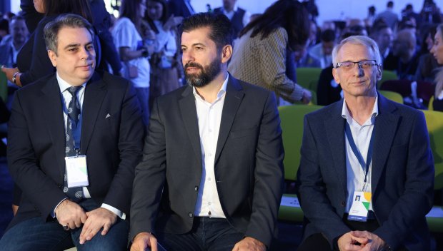 Ето защо нахлулите в политиката заради ПП посредствени хора се превърнаха в бич за нея и са заплаха за демокрацията