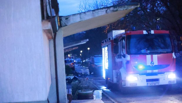 УЖАСЕН КРАЙ: Зловещи разкрития за смъртта на трите жени при пожара в блок в Свобода (СНИМКИ)