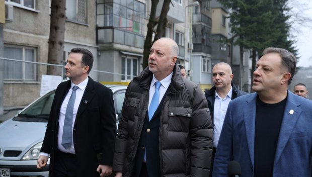 ТАКА СЕ ПРАВИ: Кабинетът Желязков оставя на общините зестра от 1 милиард