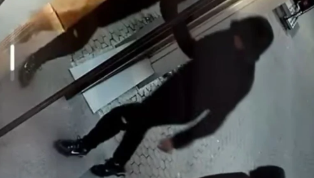 Маскирани ограбиха магазин с маркова стока в центъра на София