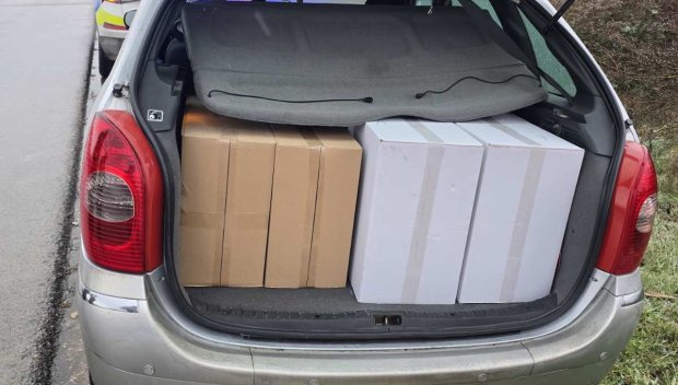 Полицията залови цигари без акцизен бандерол при акция на АМ Хемус (СНИМКИ)