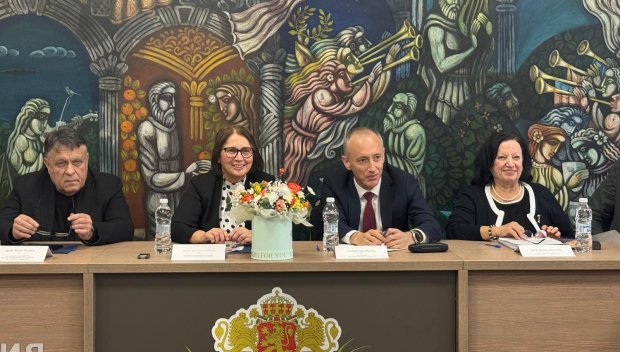 Стипендия от 665 евро месечно за медалистите от олимпиади, които останат да учат висше образование в България