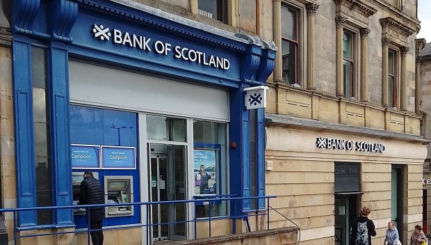Глоба за Bank of Scotland заради Русия