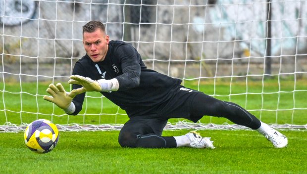 Поляци напират за вратаря на Локомотив Пловдив