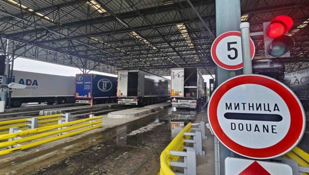 Пореден ден опашки на „Капитан Андреево“, браншът алармира за опасностите