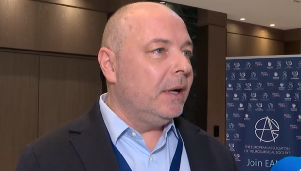 Елитът на световната неврохирургия обучава млади лекари в София