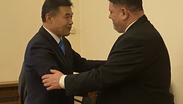  Вицепремиерът Атанас Зафиров обсъди възможностите за сътрудничество с китайската Shandong Hi-Speed Group (СНИМКИ)