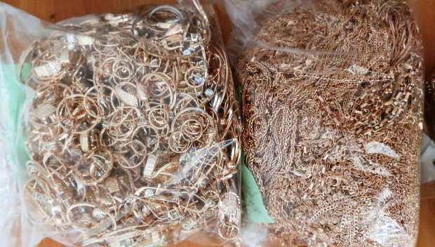 Контрабандно злато за 150 000 евро задържаха митничарите на Капитан Андреево