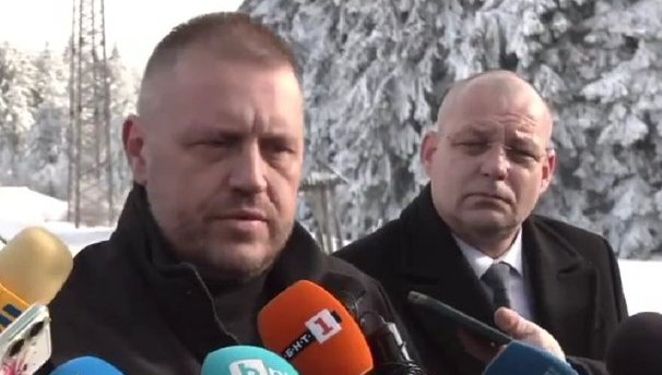 ОТ ПОСЛЕДНИТЕ МИНУТИ! Властите с първа информация за трите трупа край Петрохан: Затворено общество с елементи на секта - имало е и малолетни (ВИДЕО)