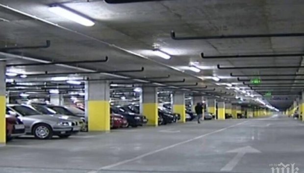 Столичани СКАЧАТ срещу Терзиев: Извива ни ръцете с превръщането на буферните паркинги в платени