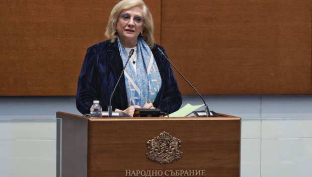 Искра Михайлова: Българите зад граница са най-големият инвеститор. Нека мислим за сънародниците си в чужбина не само по избори