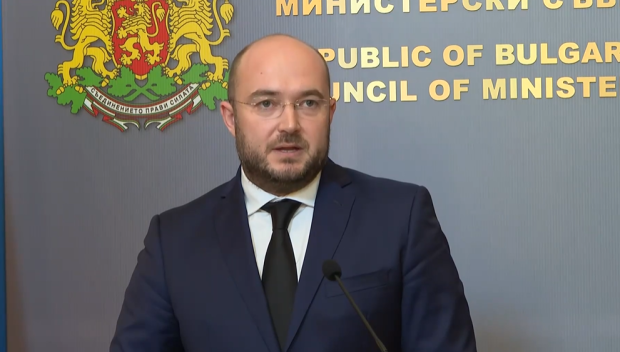 Правосъдният министър представи законопроект срещу педофилите