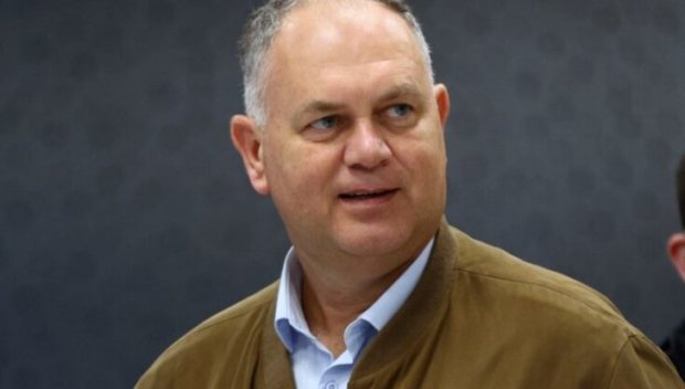 Изпълзяването на пепелянките! Защо Кадиев мълчи за космическите сметки за ток, а дрънка глупости за Пеевски