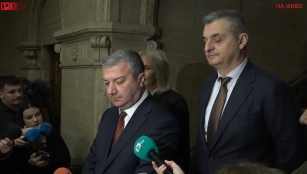 ГОРЕЩО В ПИК TV! БСП със сензационна идея след разговорите с Йотова - предлагат парламентът да приеме Бюджет 2026 (ВИДЕО)