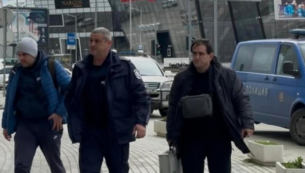 НОВИ ПОДРОБНОСТИ ЗА ТРАГЕДИЯТА В БУРГАС: Починалият 16-годишен плувец 2 дни се оплаквал от главоболие