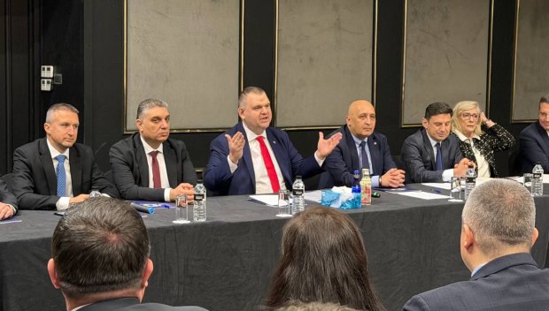 Делян Пеевски: На изборите - ДПС! Всички заедно - за да можем да помагаме на хората