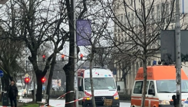 ОТ ПОСЛЕДНИТЕ МИНУТИ! Мъртво тяло шокира минувачите във Варна