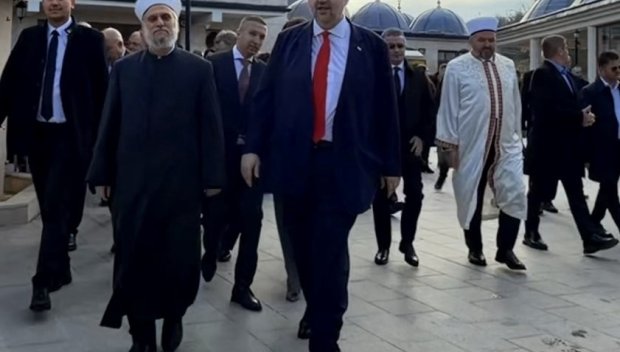 Делян Пеевски: Нека свещеният месец Рамазан вдъхнови всички към добри дела!