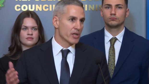 ОТ ПОСЛЕДНИТЕ МИНУТИ! Гюров не пада по гръб за Цицелков: Аз лично го избрах, беше правилният човек за този пост