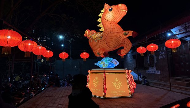 Огненият кон и игрите: как да се забавляваме през 2026 г.