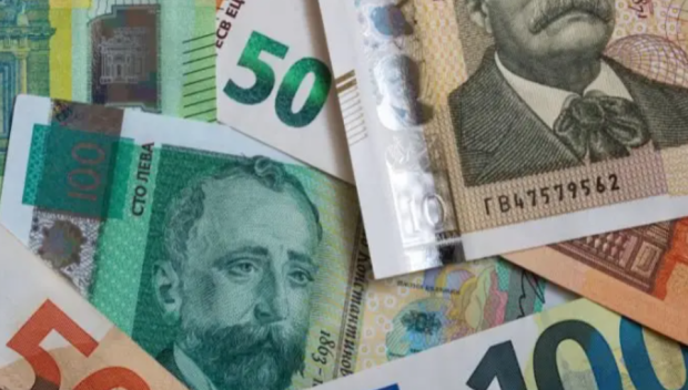Съдът на ЕС отхвърли иска на Възраждане за връщане на лева
