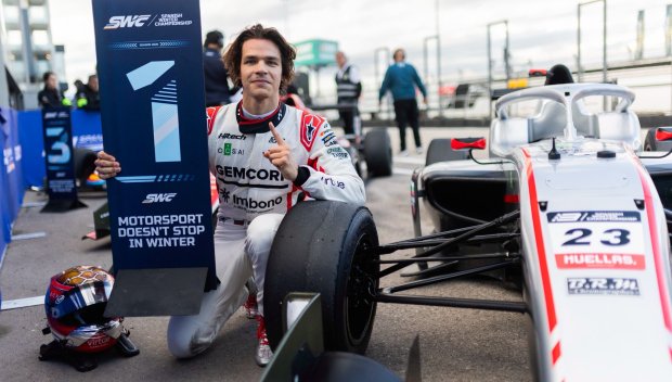 Истинска звезда! Младият български състезател Стефан Бостанджиев триумфира в Sprint Race на Eurocup-3 Winter Championship в Jarama, Испания (СНИМКИ)