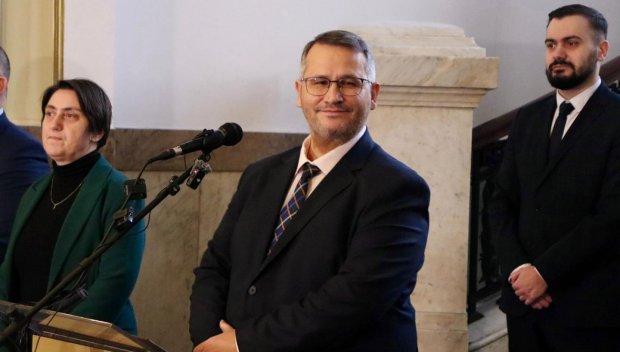 Асим Адемов приключи Христанов: Бил министър на народа?! Кой народ, бе аланкоолу, кой народ те е избирал теб, та си му станал чак и министър?