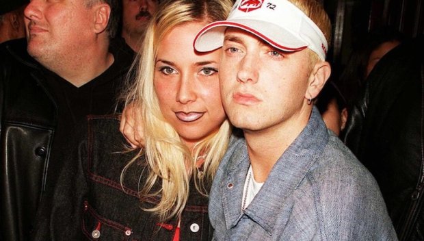 Арестуваха бившата жена на Еминем