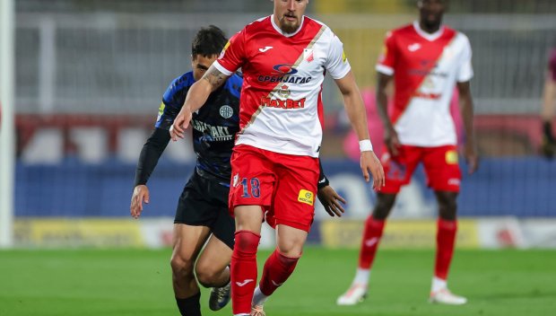 ОТПИСАХА СЕЗОНА: Лудогорец стяга отбор за следващия сезон, брои 3 млн. евро за халф