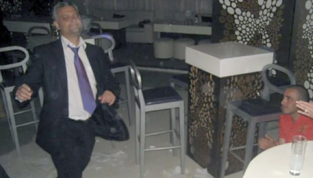 Да си изкарвате поне наполовина толкова добре, колкото вътрешния ни министър