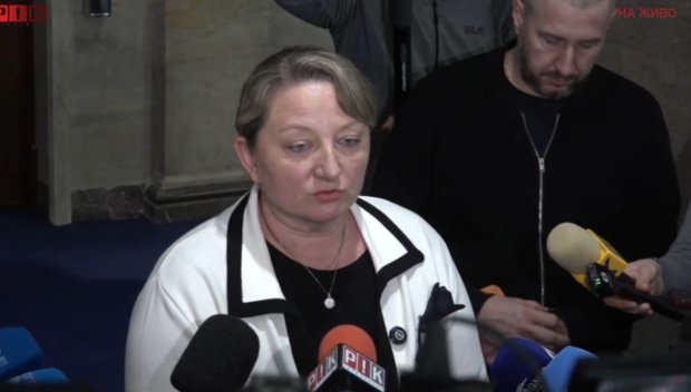 ПИК TV! ГЕРБ размаха пръст на Гюров и компания: Служебното правителство демонстрира, че е за служебно ползване от ППДБ и... (ВИДЕО)