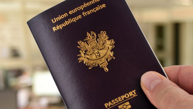 Задържаха две иранки с фалшиви френски паспорти на Капитан Андреево